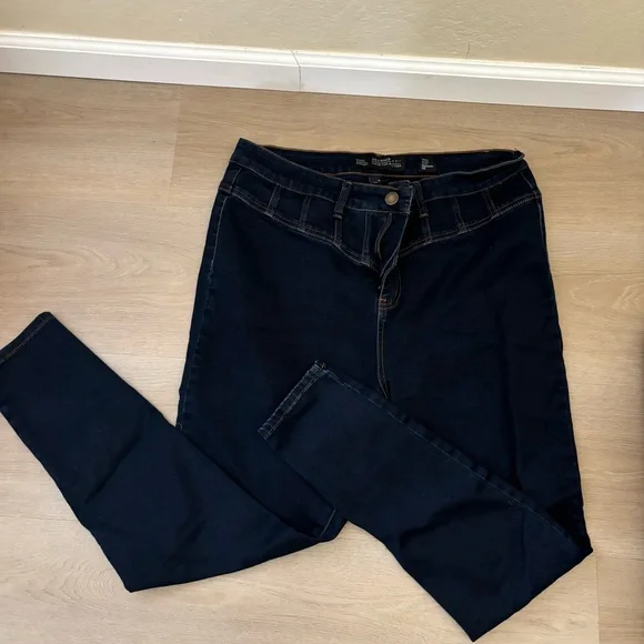 City Chic Denim Dark Wash Harley Corset Skinny Jean - Picture 1 of 3